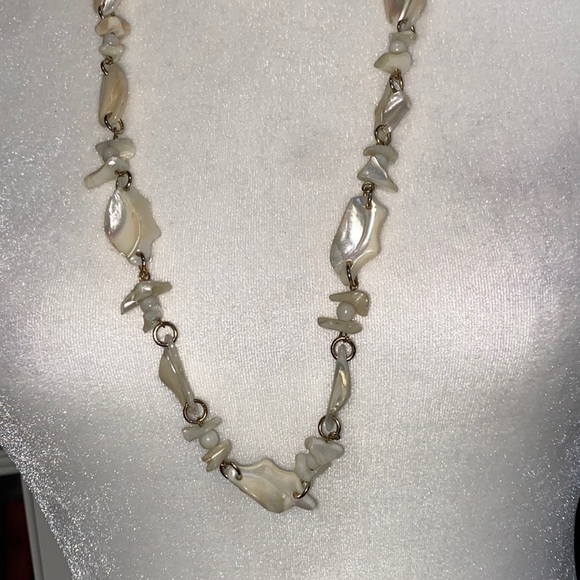 Iridescent Seashell Beach Party Summer Long Necklace Vintage - Picture 8 of 16